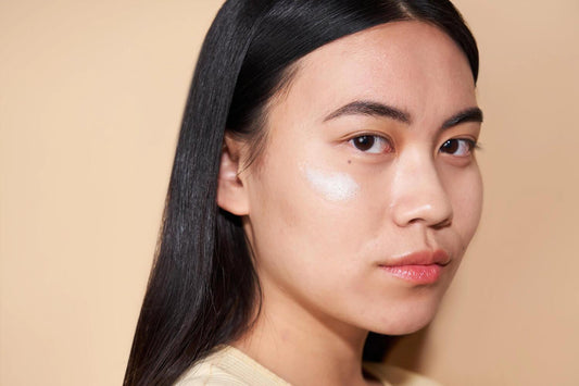 girl with flashfoliant on cheek