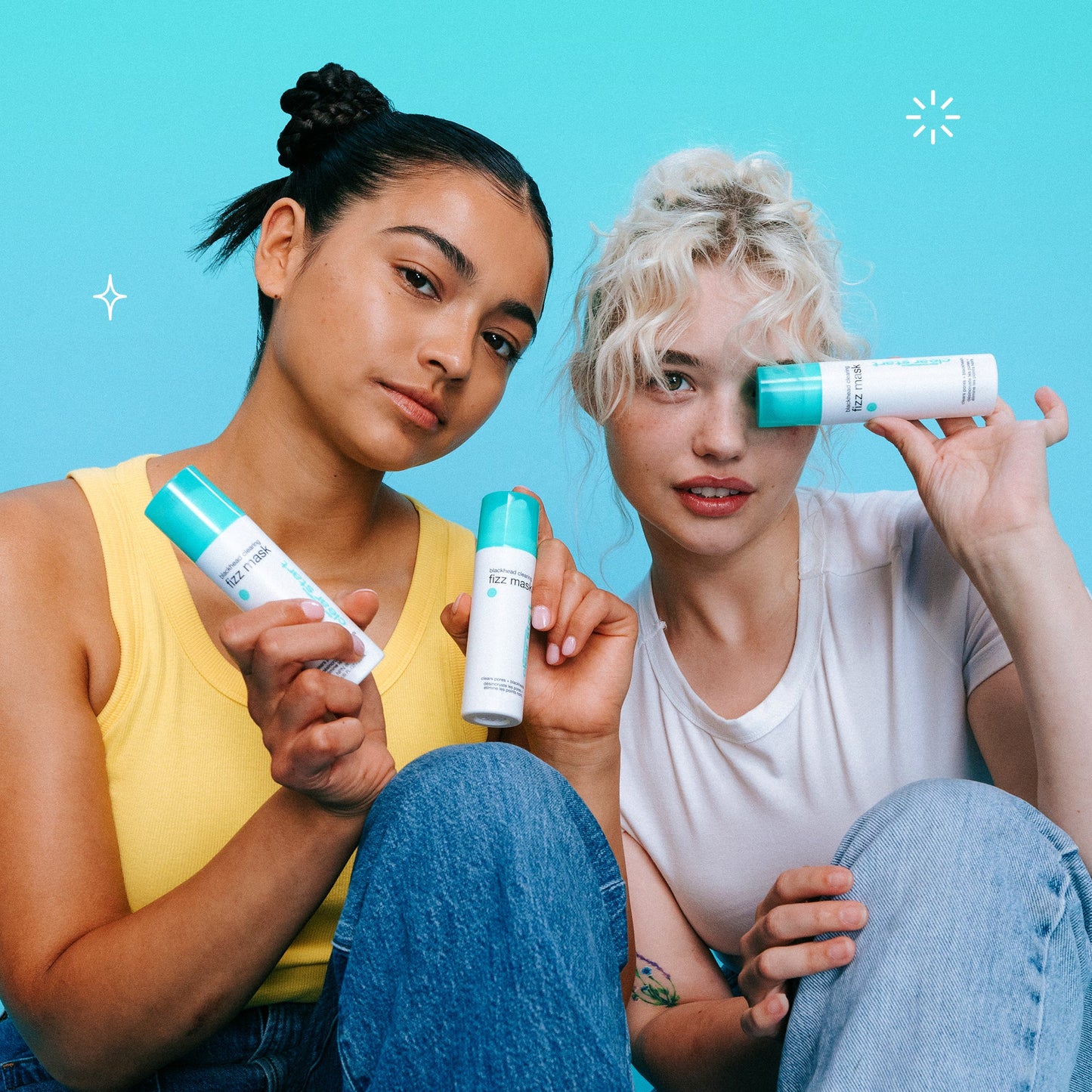 models holding blackhead clearing fizz mask