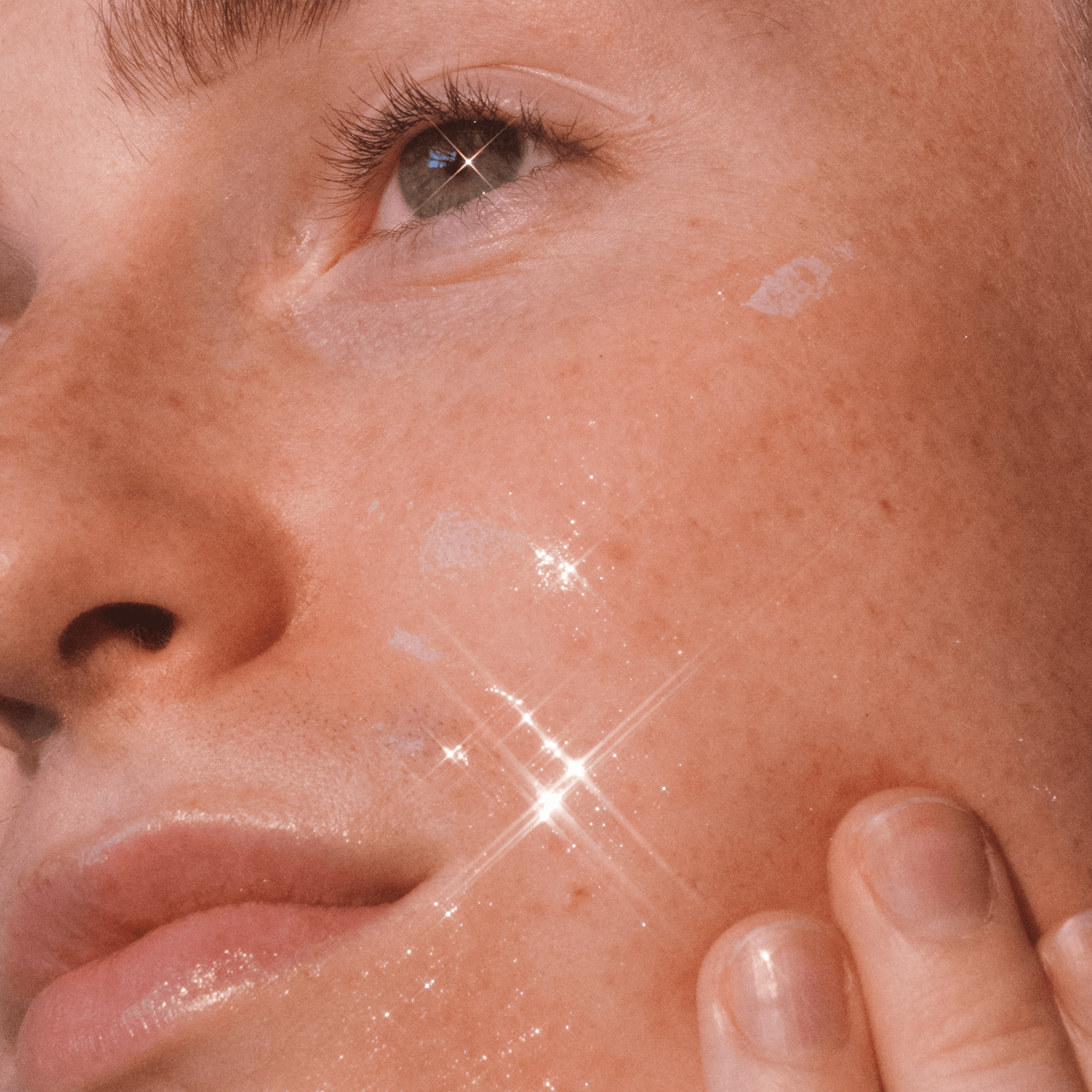 Breakout Clearing Liquid Peel formula on model's face