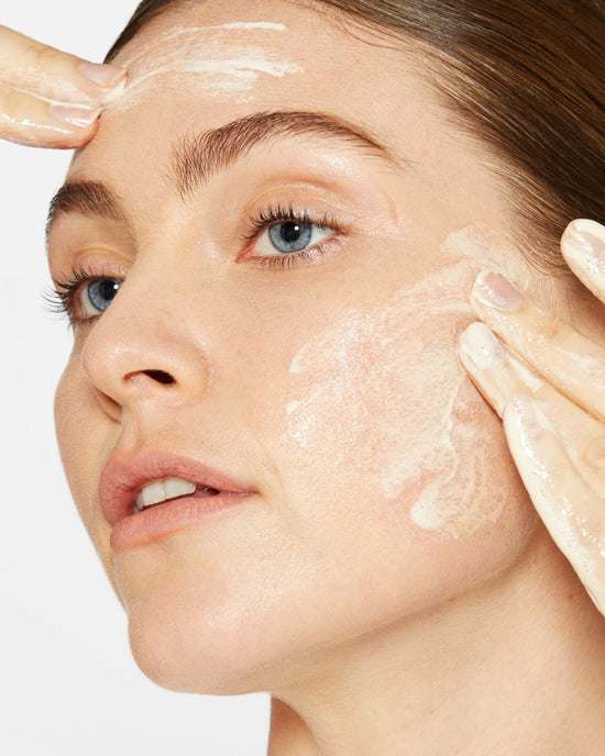 woman using daily milkfoliant