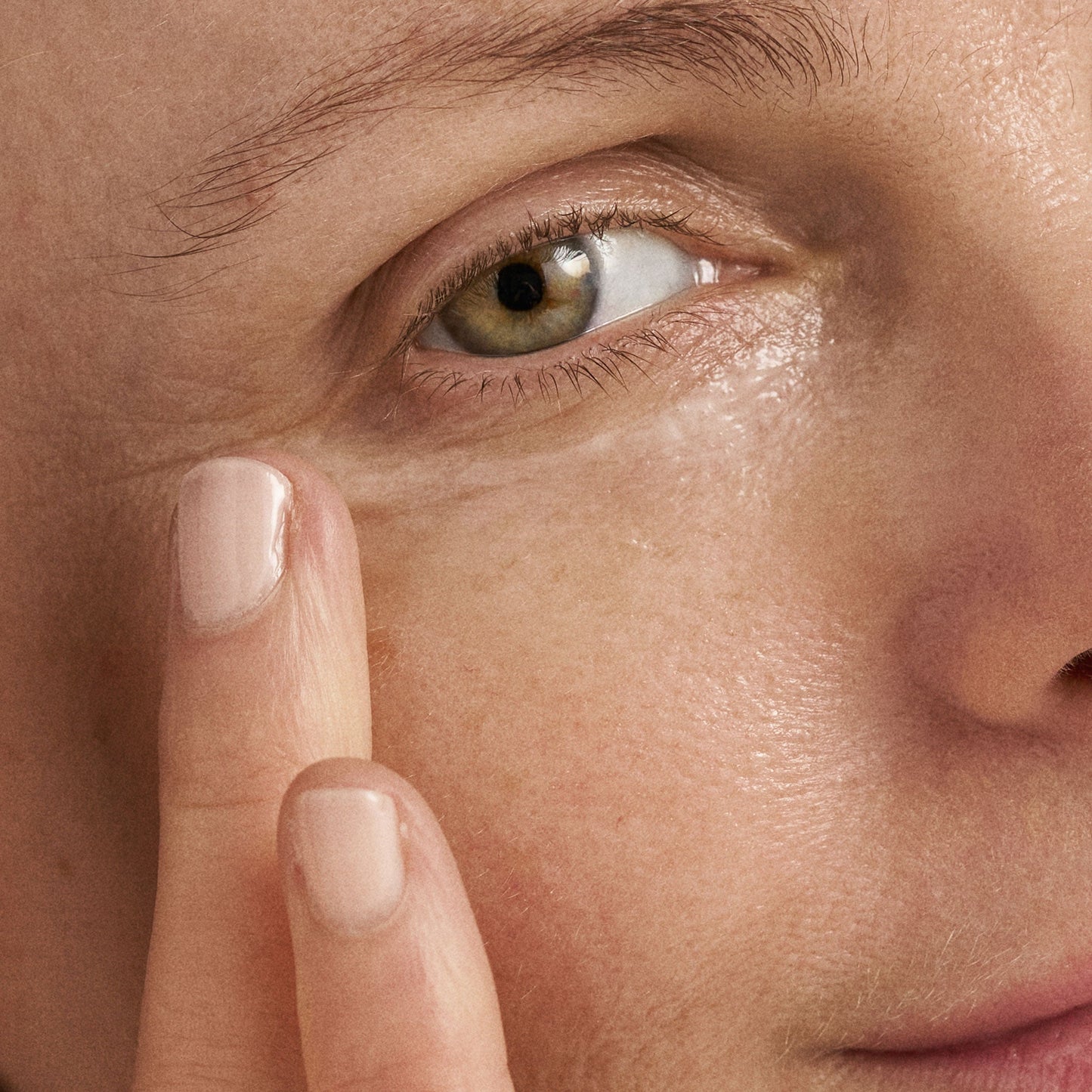 age reversal eye complex application 